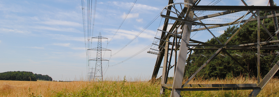 Header Pylon in field FB